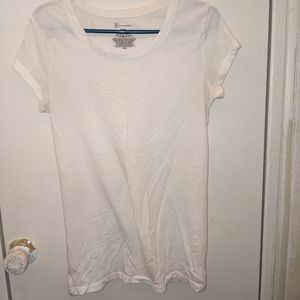 NO BOUNDARIES WHITE T